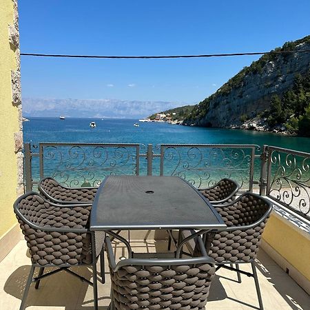 Zen-Pok House On The Beach - Pokrivenik Zastražišće エクステリア 写真